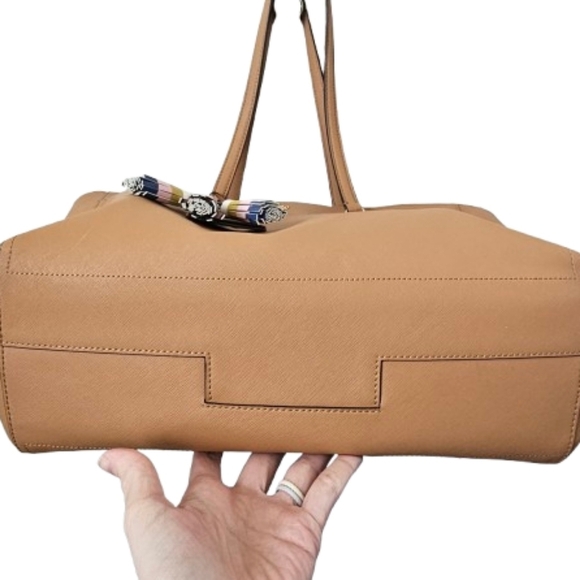 Tory Burch Tan Robinson Tote Bag w/ Extra Bag Charm - Picture 5 of 13